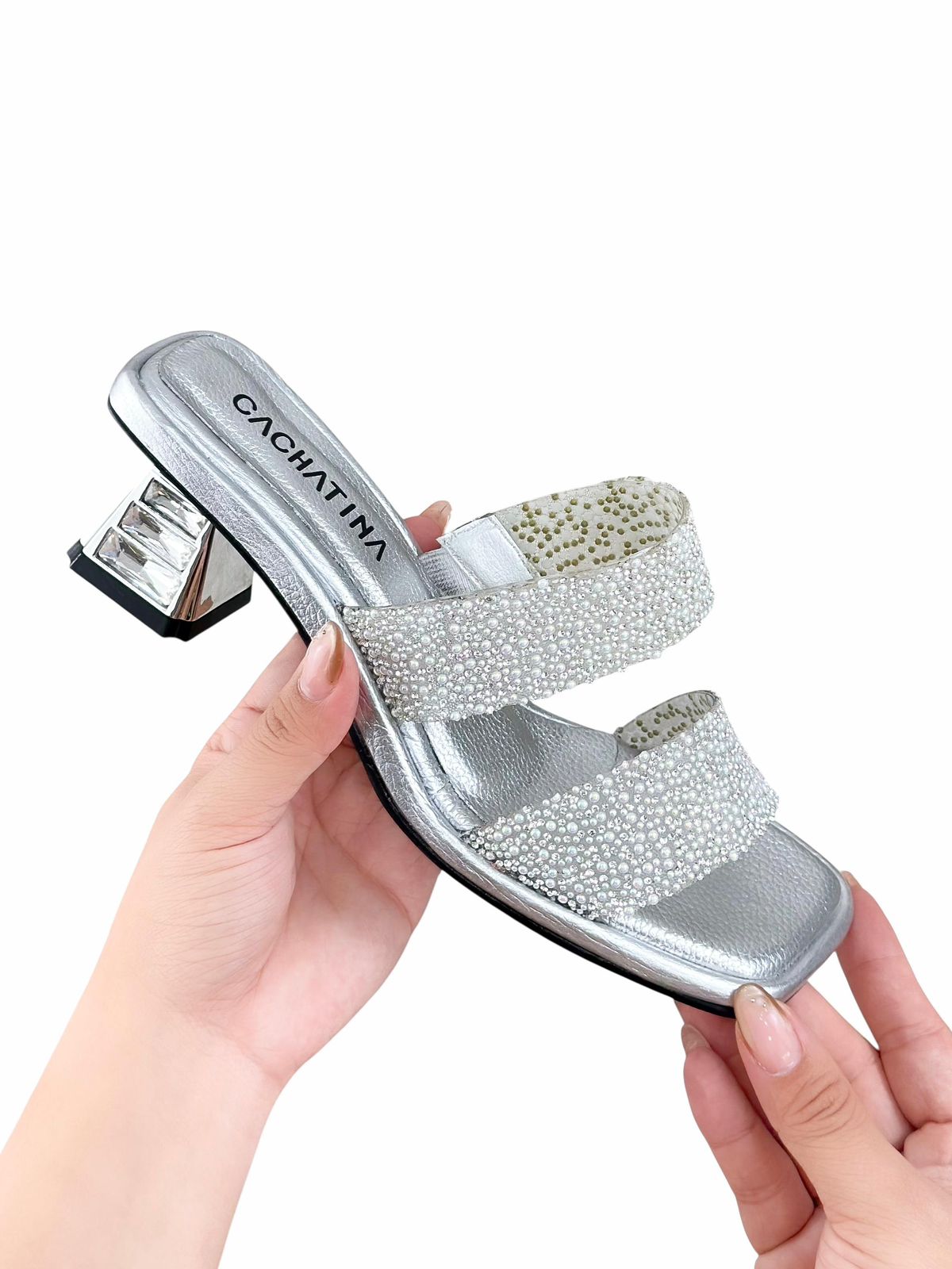 TACON DOBRI - ACETATO CON PERLAS X BAMBIE PLATEADO - TACON 5.5 - TACON MUJER - CALZADO CACHATINA