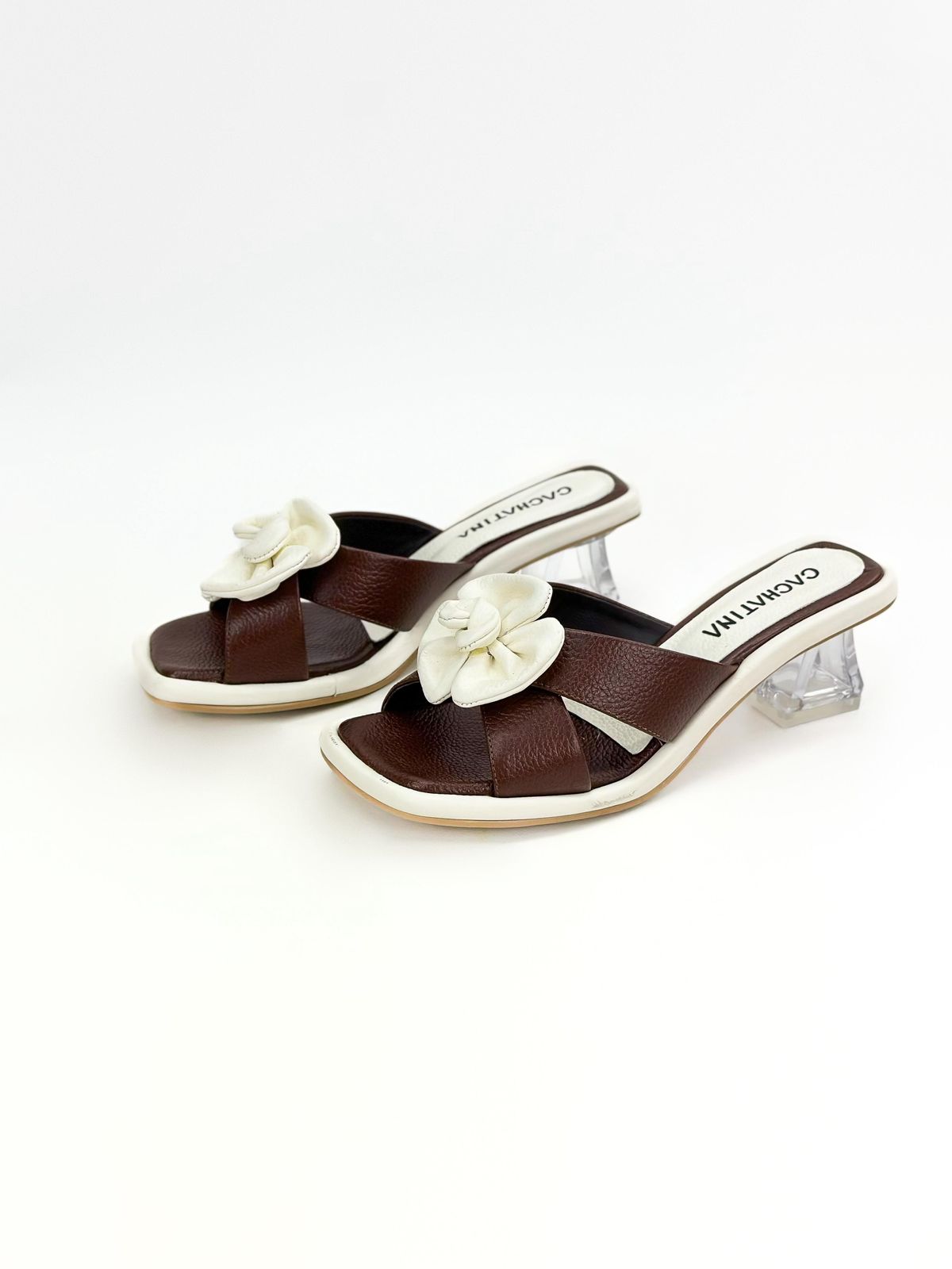 TACON JANINE -CUERO CHOCOLATE AVELLANA X TALCO - TACON CRISTAL 3.5  - TACON MUJER - CALZADO CACHATINA
