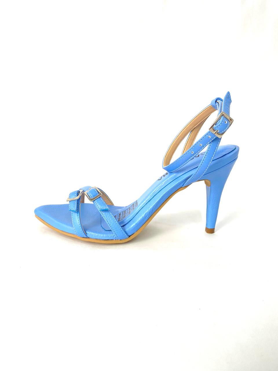 TACÒN - JANSET - 7.5 - CUERO AZUL CIELO- CALZADO CACHATINA