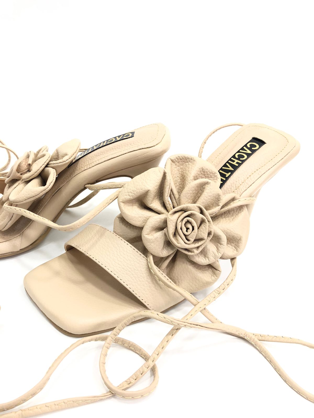 CALZADO CACHATINA - SEXY FLOWER - CUERO FRAPE - ALTURA 7.5 (10 CM) - TACON MUJER
