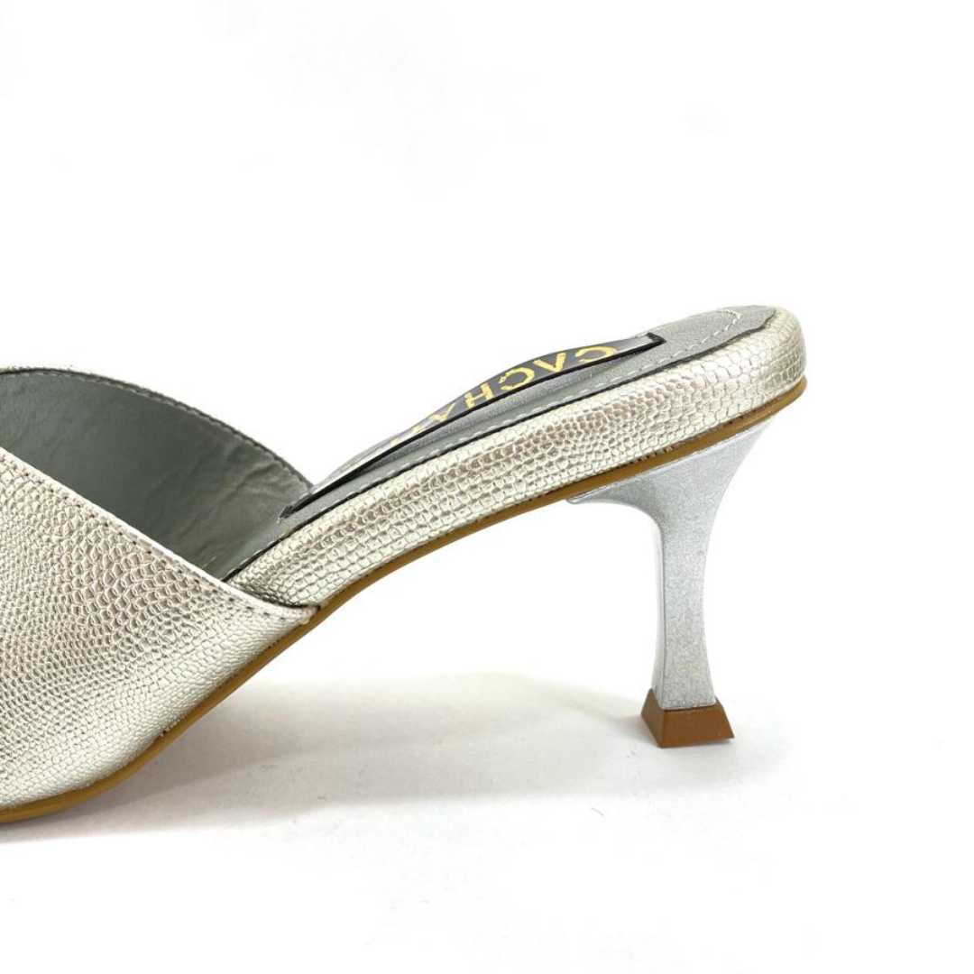 CALZADO CACHATINA - TACON MUJER - SUMERYA - CUERO PLATEADO - ALTURA 5.5 (7 CM)