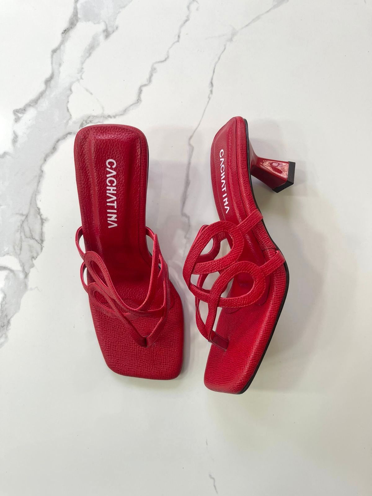 TACON CAROLA - FIOTY ROJO - ALTURA 5.5 (7 CM) - CALZADO CACHATINA