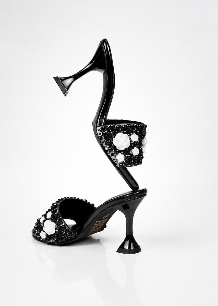 TACON FLOR DE LUNA -CAPELLADA CHAROL NEGRO - ALTURA 7.5 (10 CM) - CALZADO CACHATINA