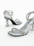 YARA - BAMBIE PLATEADO x STRASS PLATEADO- TACON CRISTAL- ALTURA 7.5 - CALZADO CACHATINA