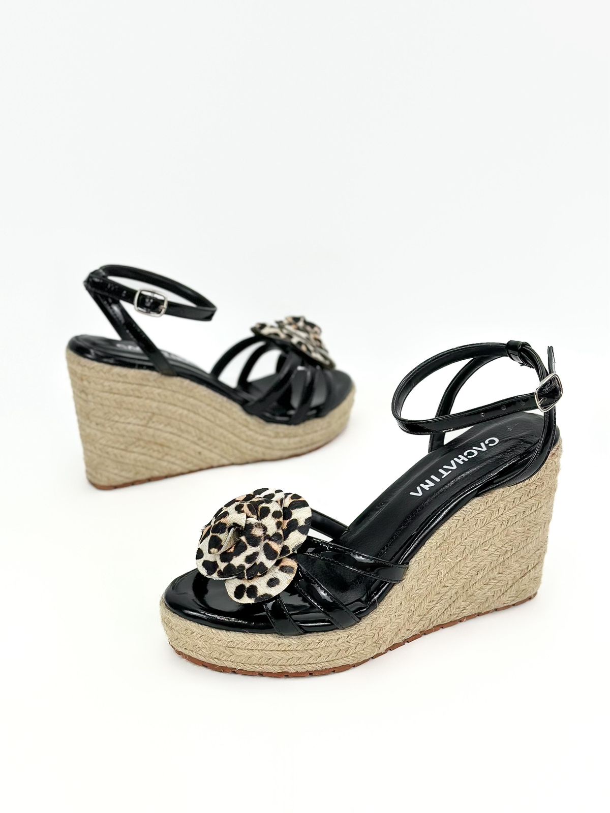 PLATAFORMA AKITA- CHAROL NEGRO X ANIMAL PRINT - ALTURA 7.5 (10 CM) - CALZADO CACHATINA