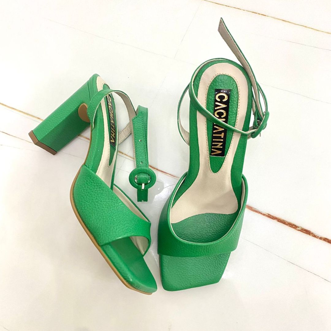 TACÒN ELEGANTE - WHENDY ALTURA 7 Y MEDIO - CUERO VERDE NORA LOZA - CALZADO CACHATINA